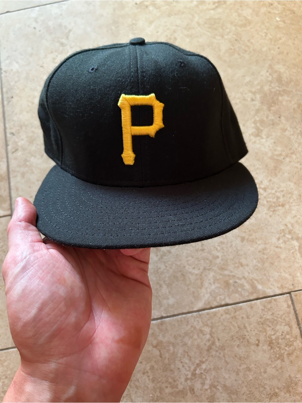 Men’s Pittsburgh Pirates New Era 59FIFTY Authentic Collection hat size 7 1/2.